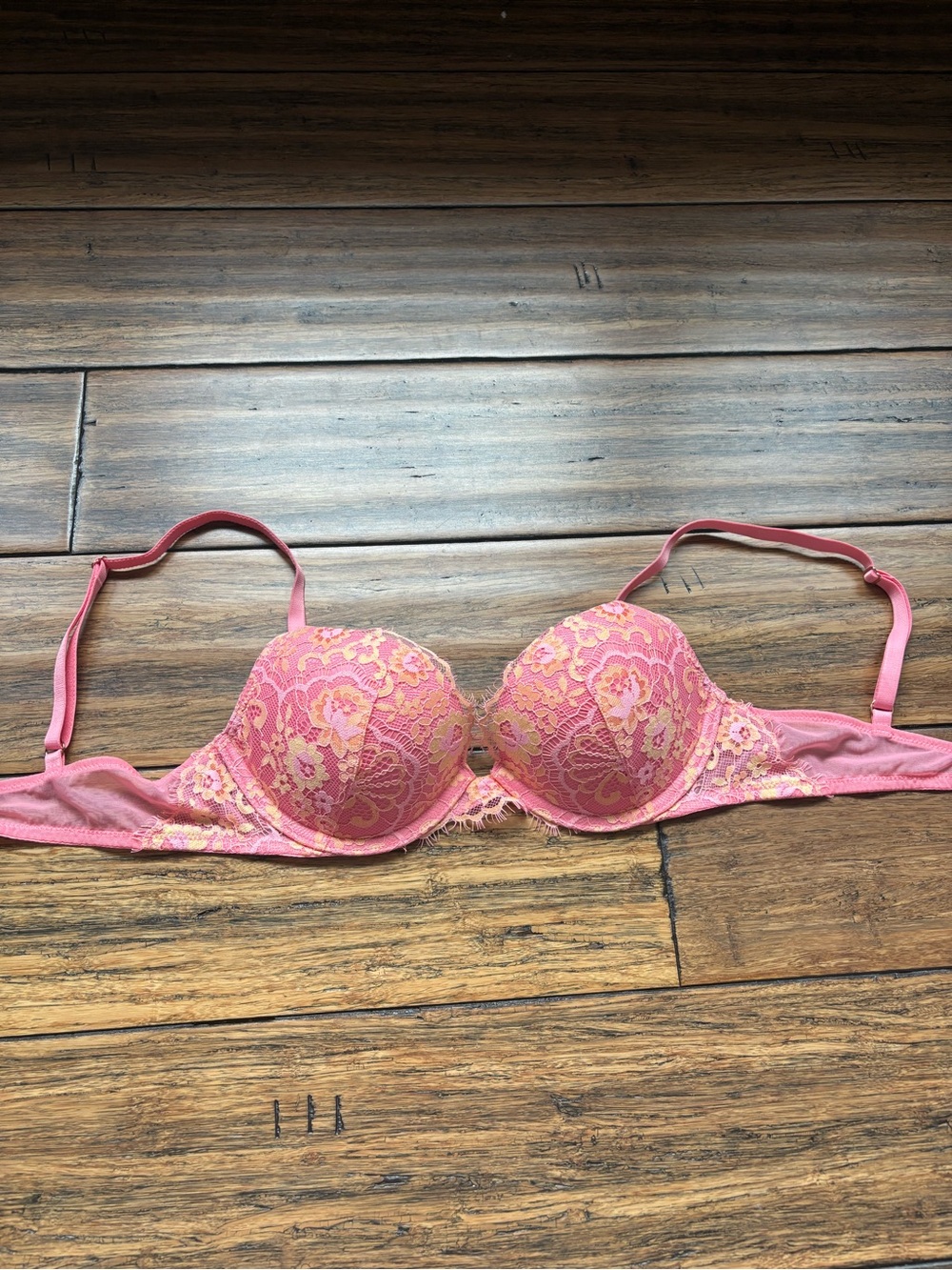Victoria's Secret Dream Angels pink lace push up bra